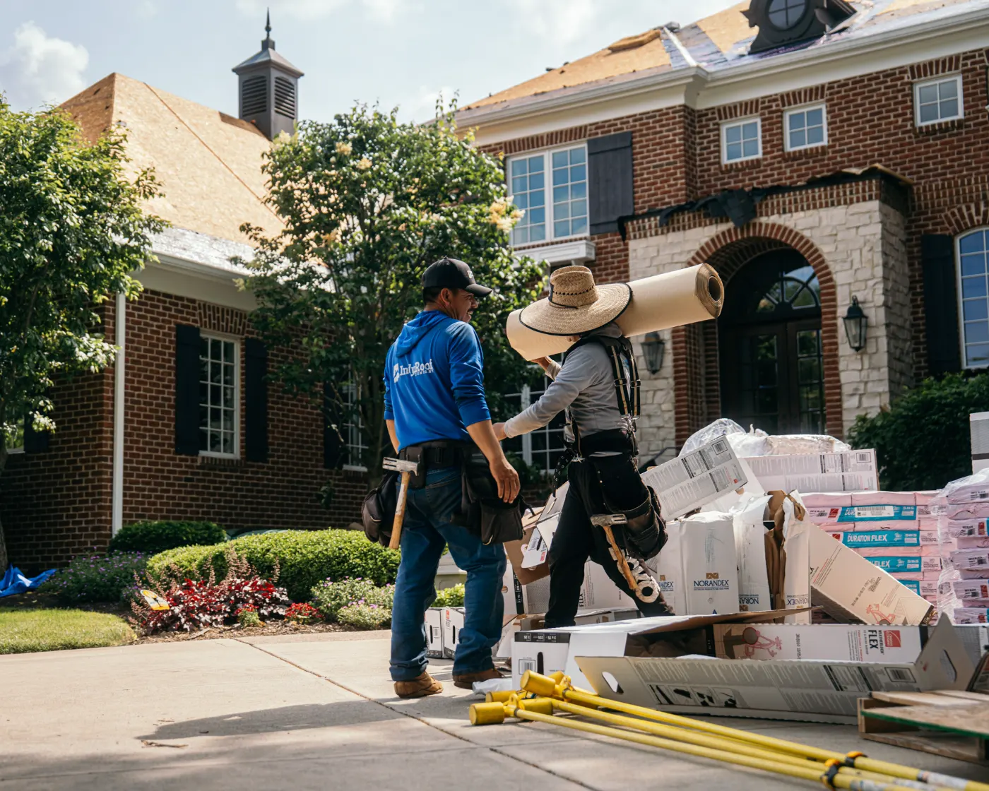 Roofing by Holliday Farms Roofing near Meridian Hills, IN