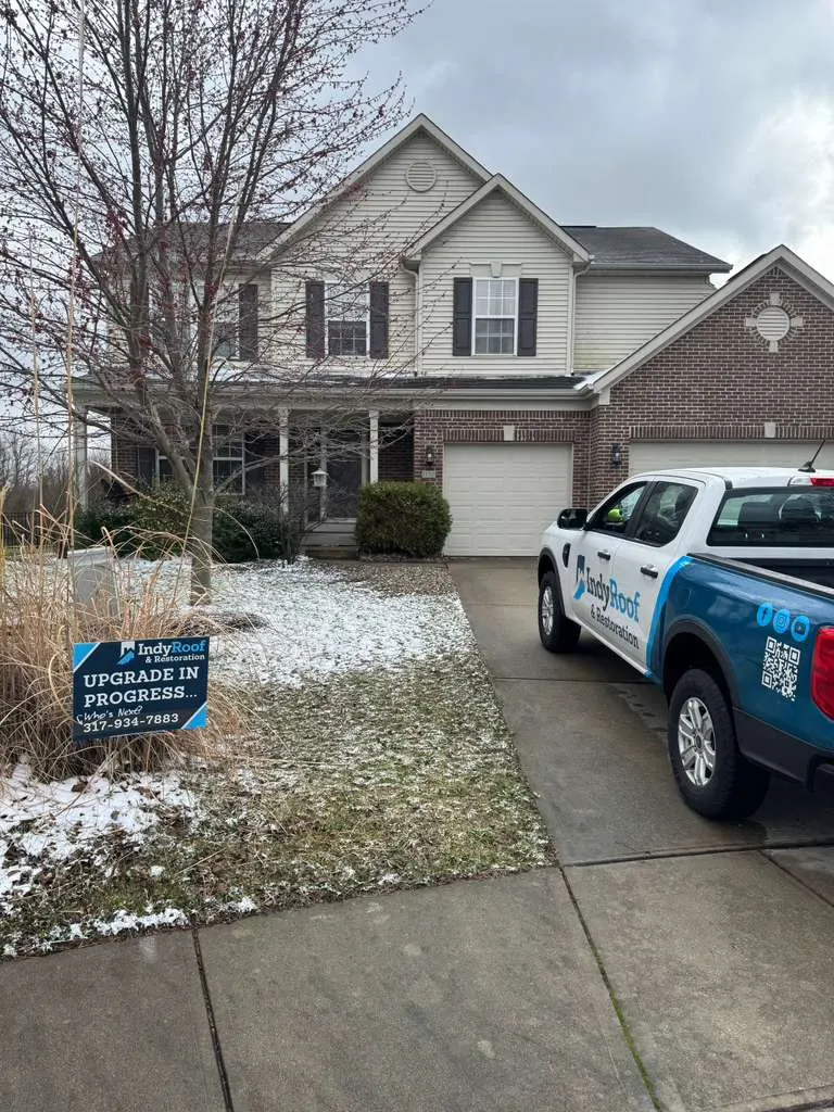 Manufacturer-certified roof installation in Holliday Farms